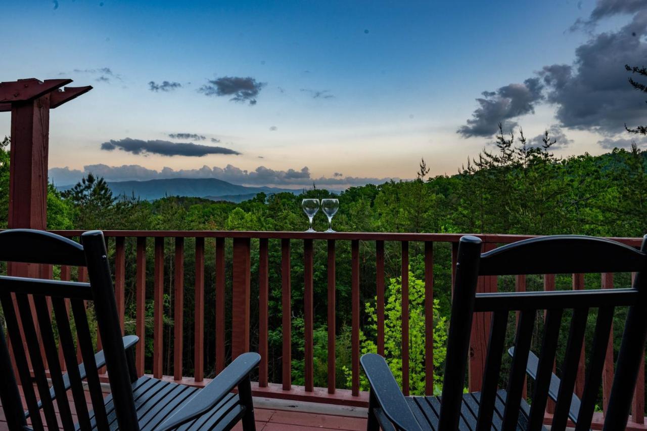 Private Mountain Cabin, Hot Tub Escape In The Smokies, With The View Сивиървил Екстериор снимка